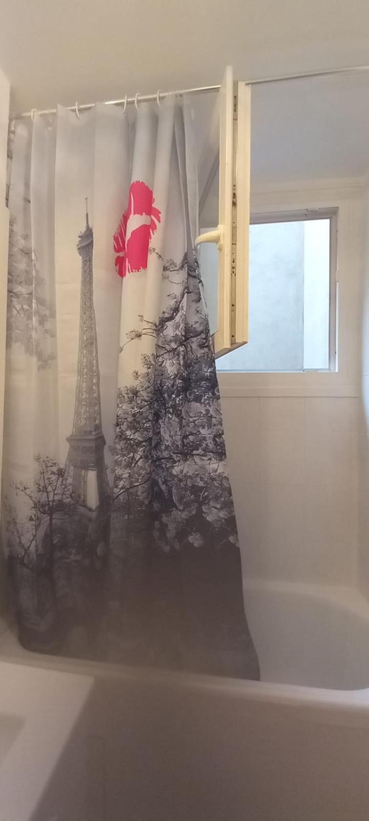 2 Chambre Arena - La Chapelle Paříž Exteriér fotografie